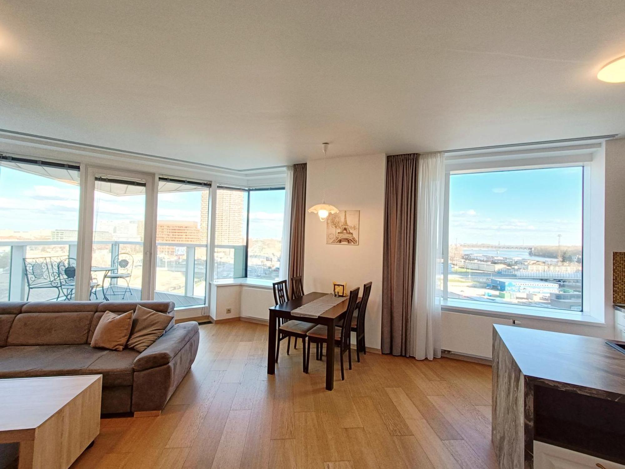 Sag Panorama City Apartment 3 Rooms Free Parking Free Wifi Братислава Экстерьер фото