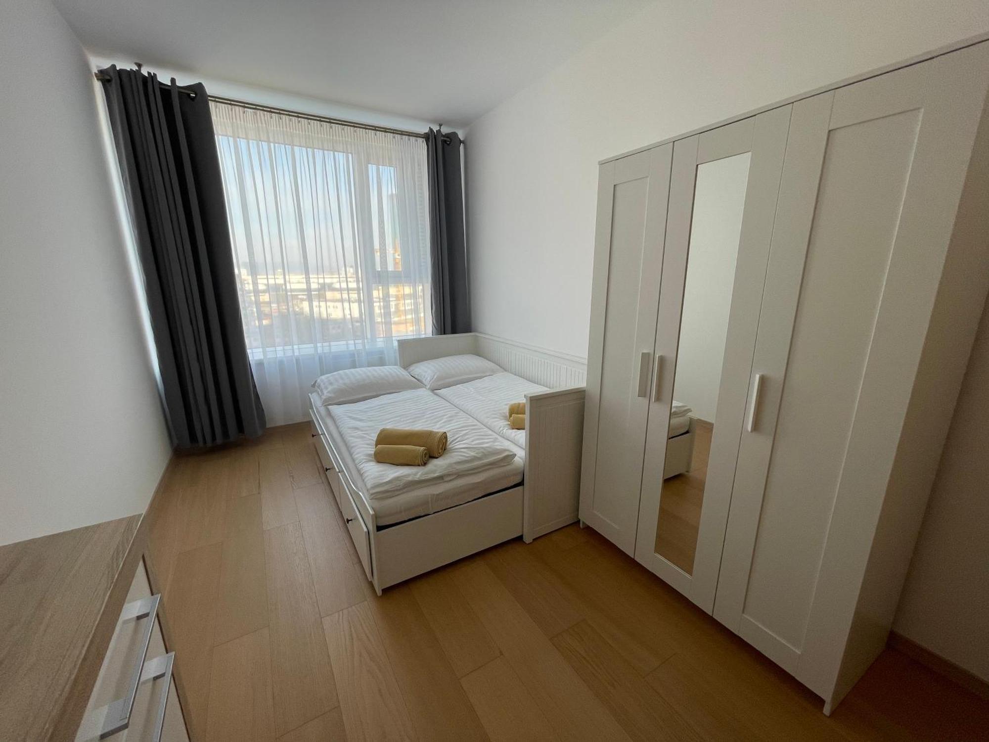 Sag Panorama City Apartment 3 Rooms Free Parking Free Wifi Братислава Экстерьер фото